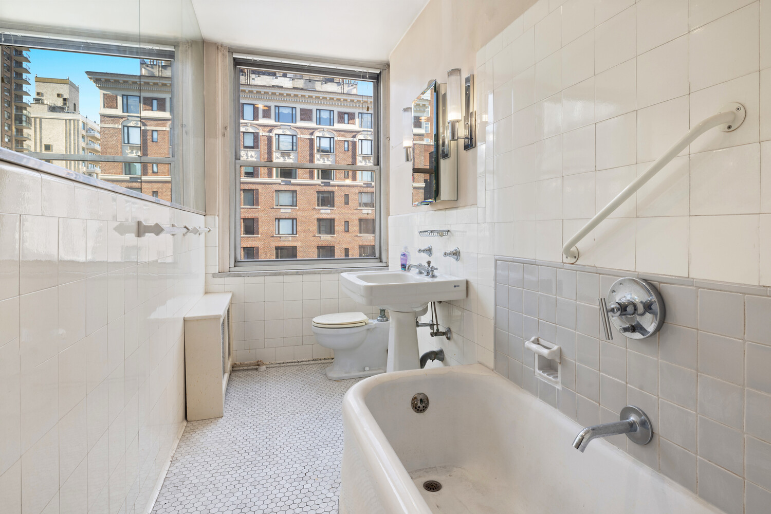 1040 Park Avenue 10H Carnegie Hill New York NY 10028