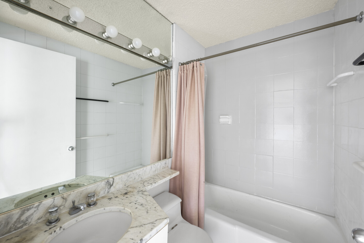 30 West 61st Street 21F Lincoln Square New York NY 10023