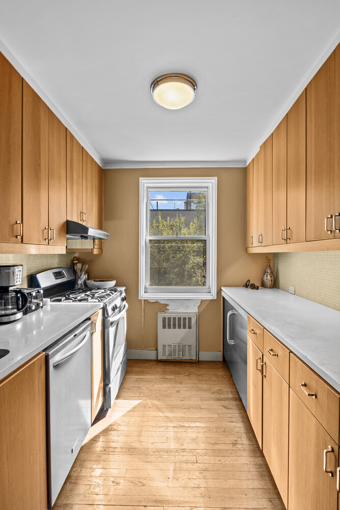 2465 Palisade Avenue Riverdale Bronx NY 10463