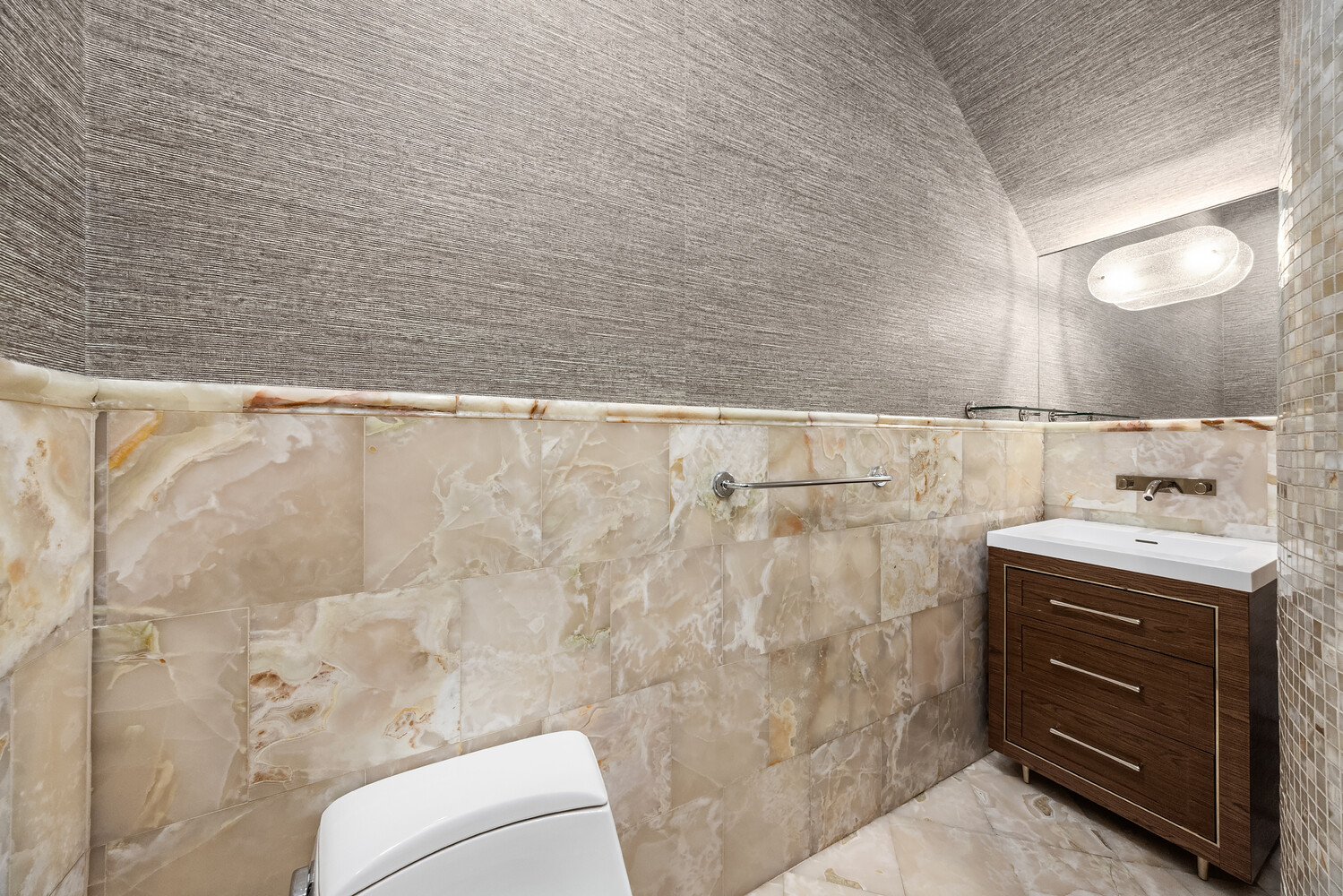 18 East 62nd Street 2/3 Upper East Side New York NY 10065