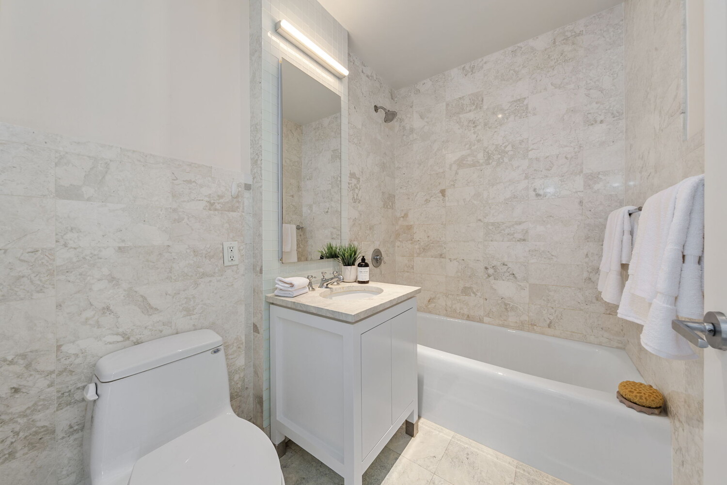 300 East 55th Street 17B Sutton Place New York NY 10022