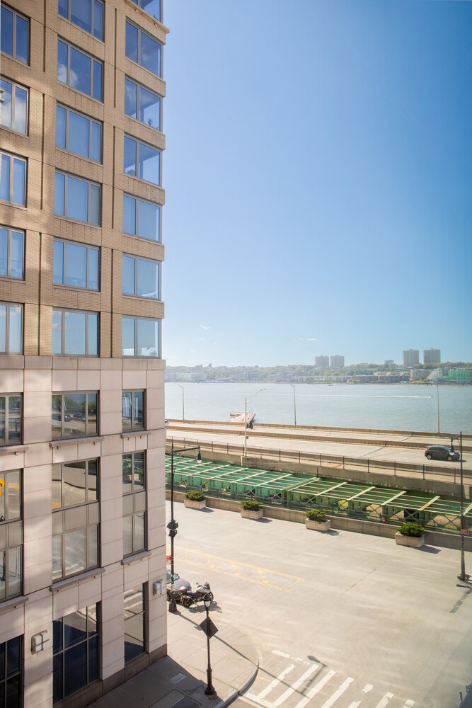 240 Riverside Blvd. Lincoln Square New York NY 10069