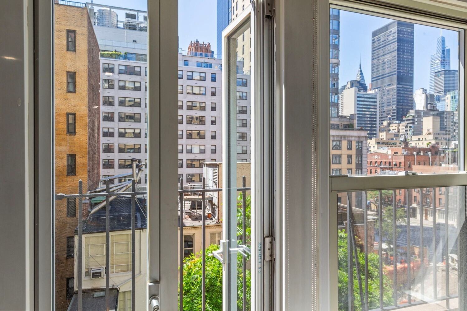 400 East 52nd Street 7J Beekman Place New York NY 10022