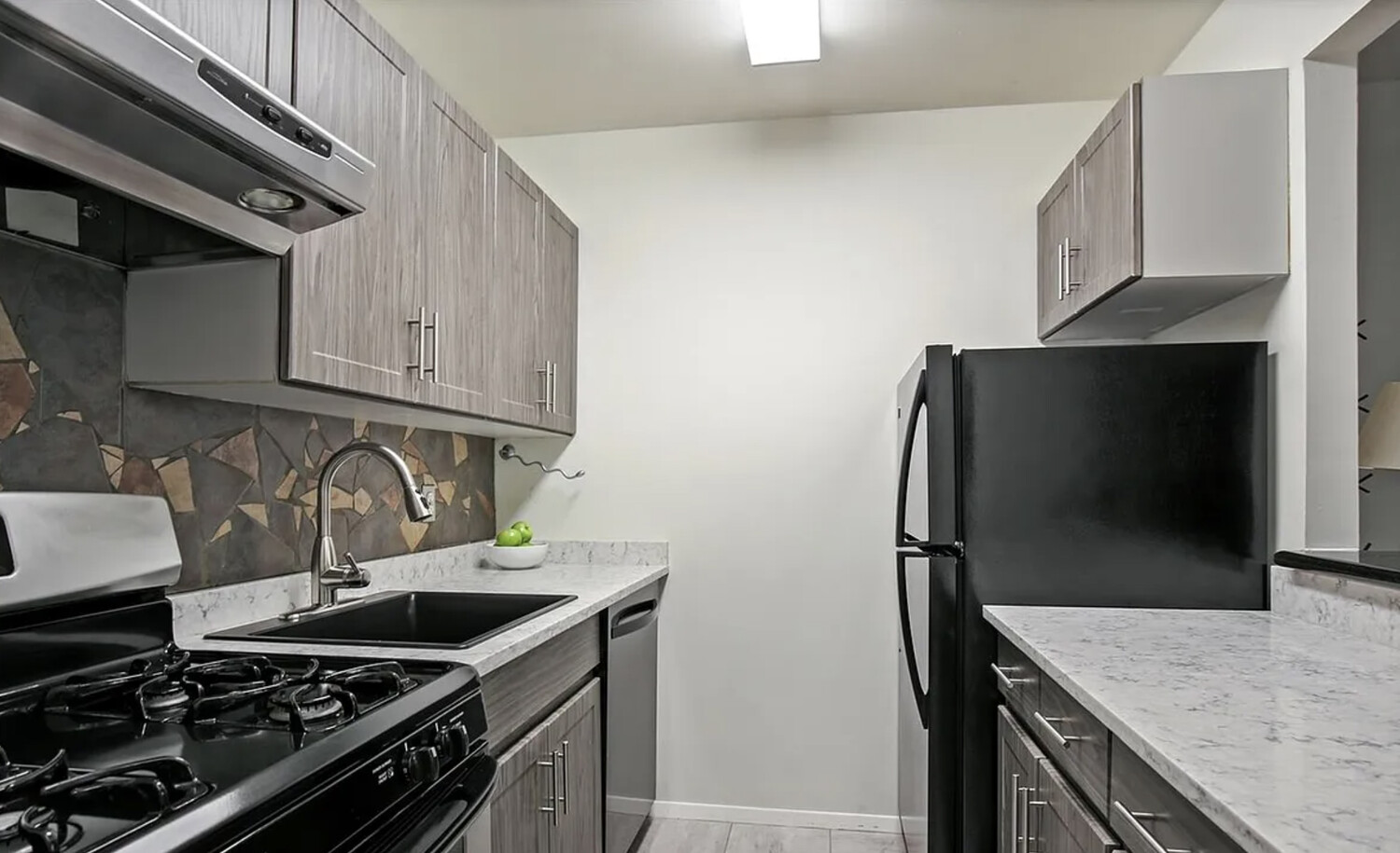 445 West 19th Street 2F Chelsea New York NY 10011