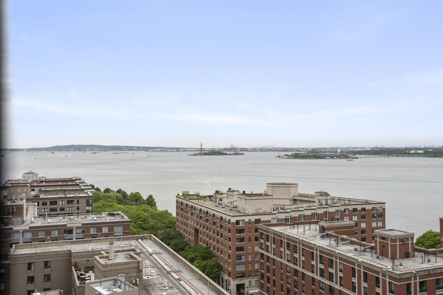 225 Rector Place 19E Battery Park City New York NY 10280