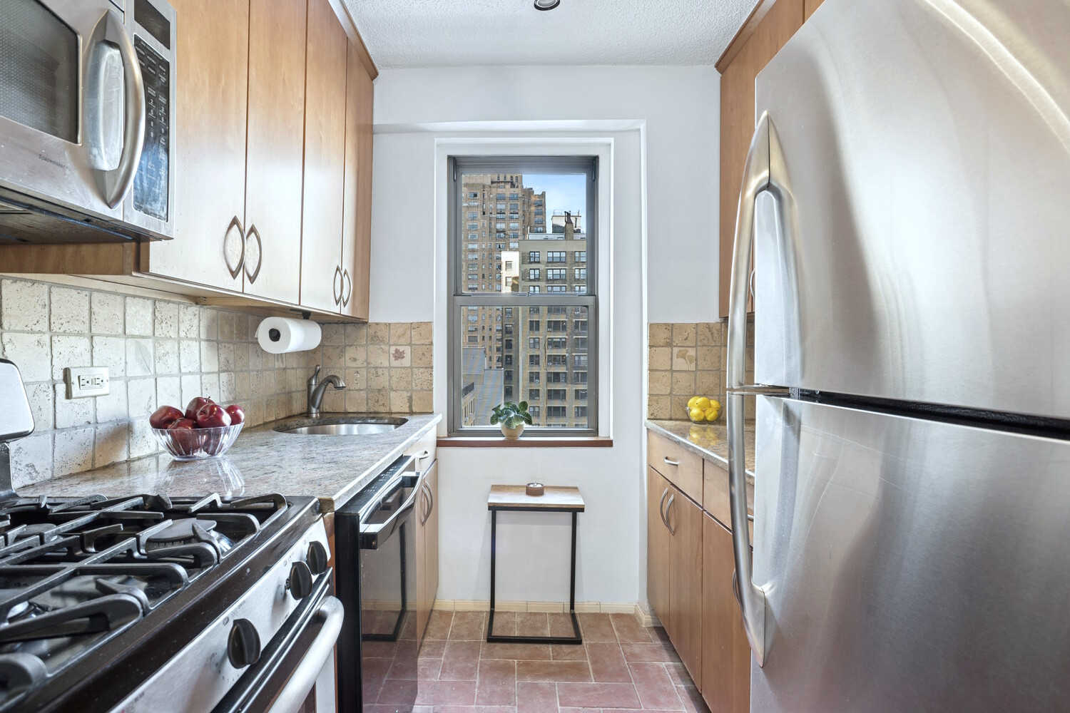 132 East 35th Street 12L Murray Hill New York NY 10016