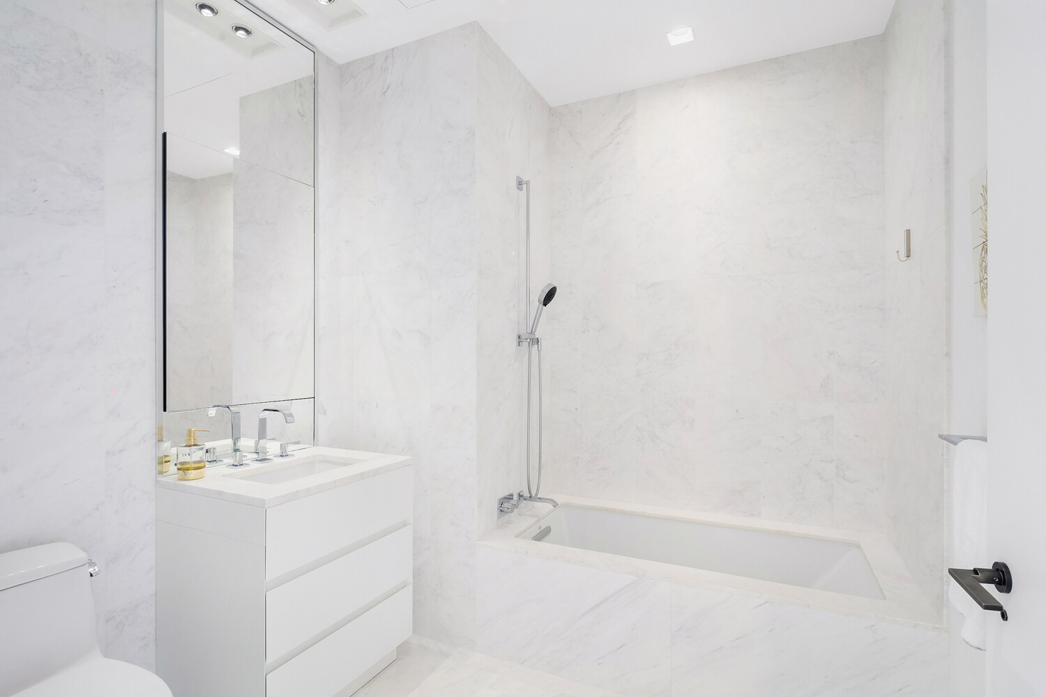 111 Murray Street 25W Tribeca New York NY 10007