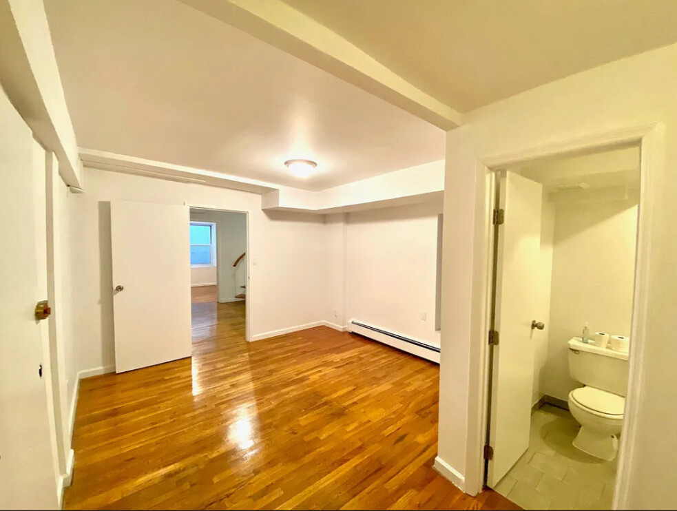 220 East 36th Street Murray Hill New York NY 10016