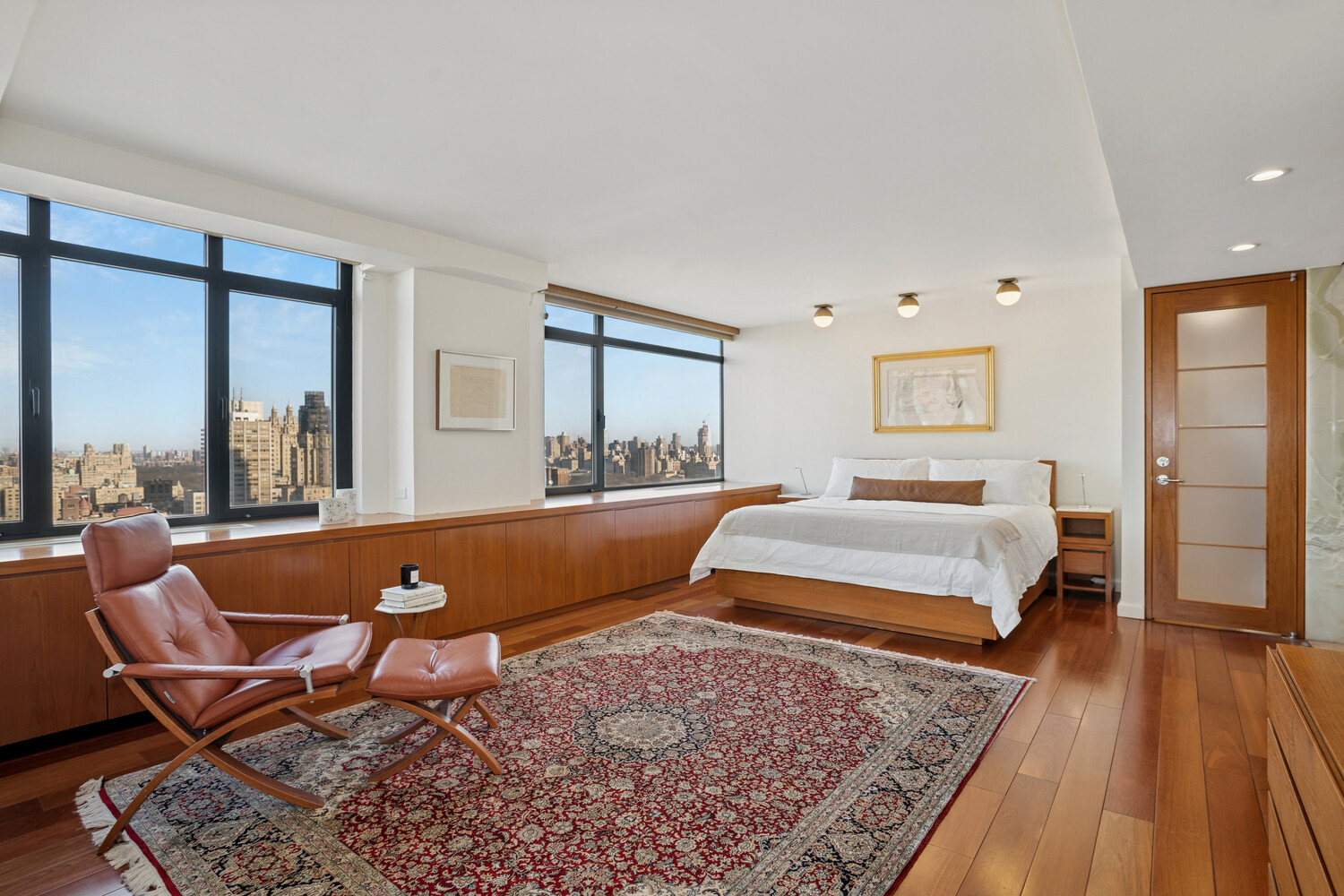45 West 67th Street 31A Lincoln Square New York NY 10023