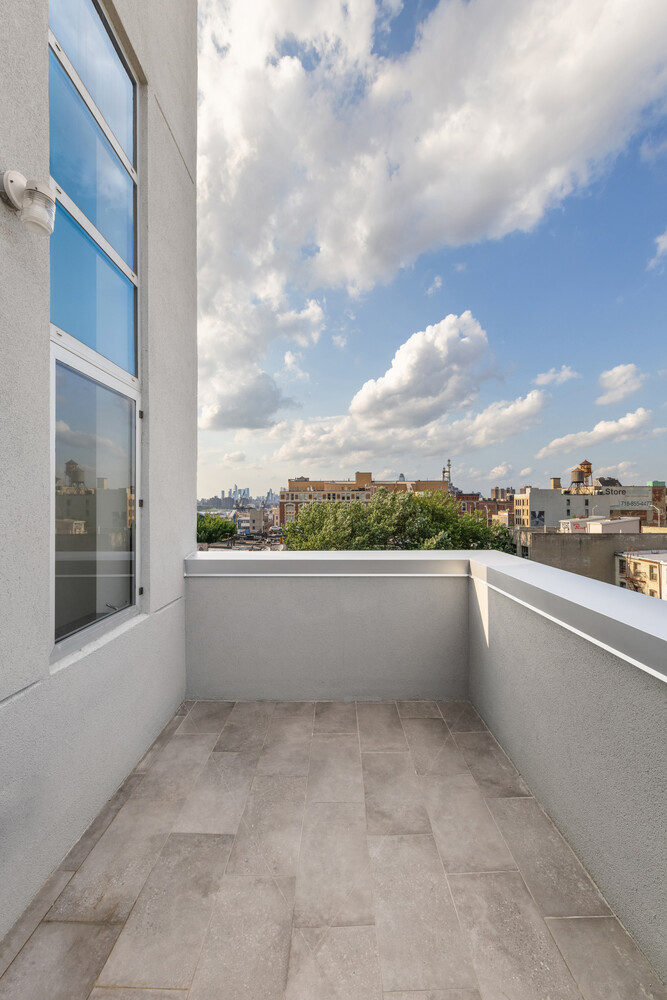 93 Waverly Avenue Clinton Hill Brooklyn NY 11205