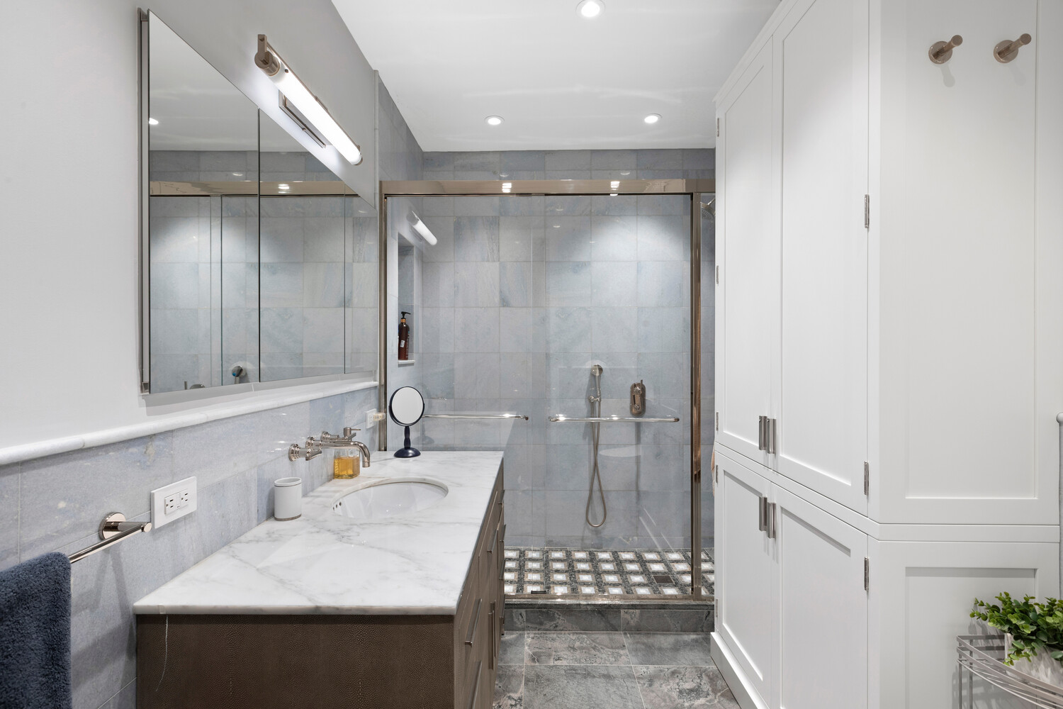 217 West 22nd Street Chelsea New York NY 10011