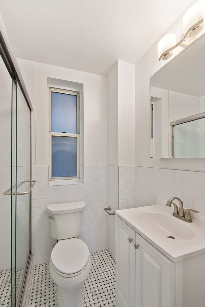 309 West 57th Street 901 Clinton New York NY 10019