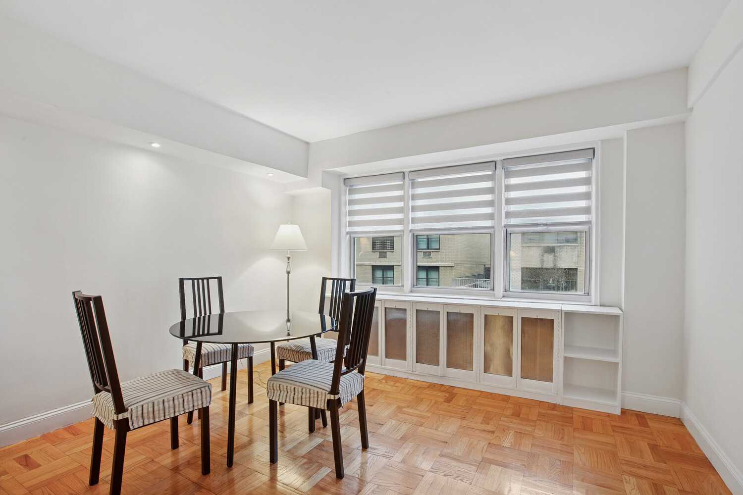 321 East 45th Street Turtle Bay New York NY 10017