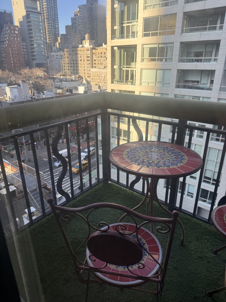 303 East 60th Street Upper East Side New York NY 10022