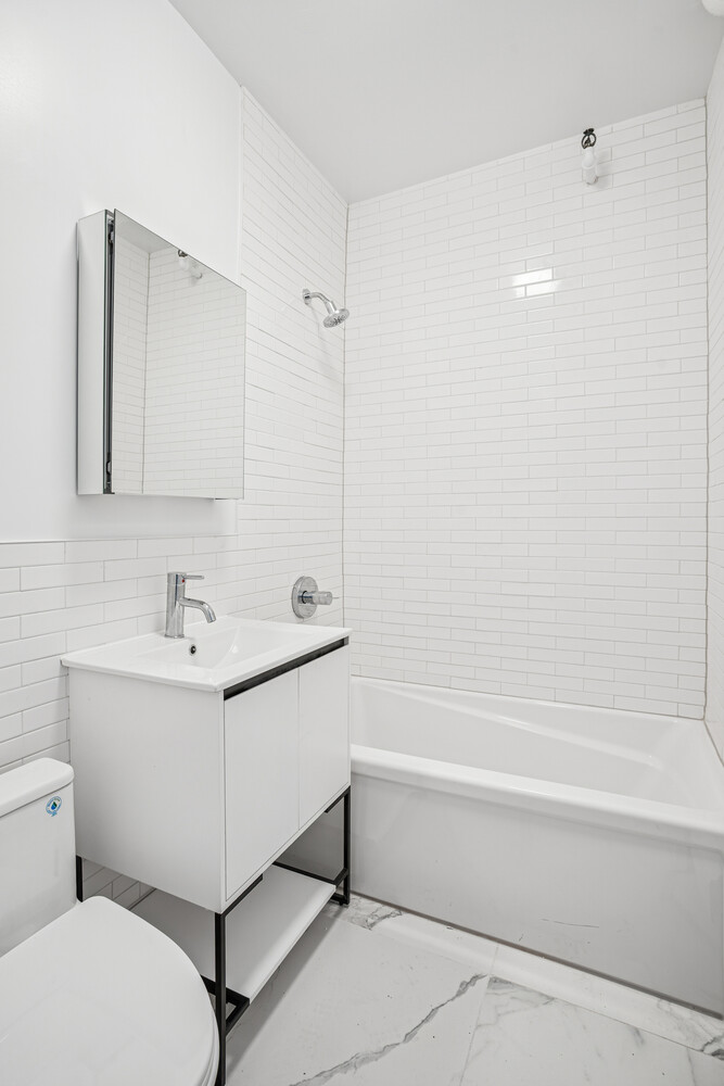 17 Thames Street East Williamsburg Brooklyn NY 11206