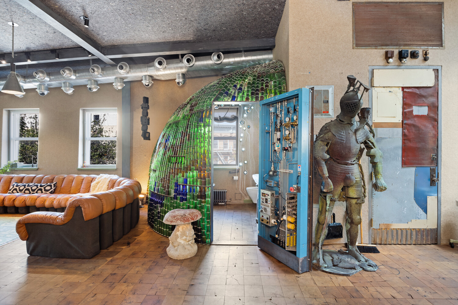 527 Hudson Street W. Greenwich Village New York NY 10014
