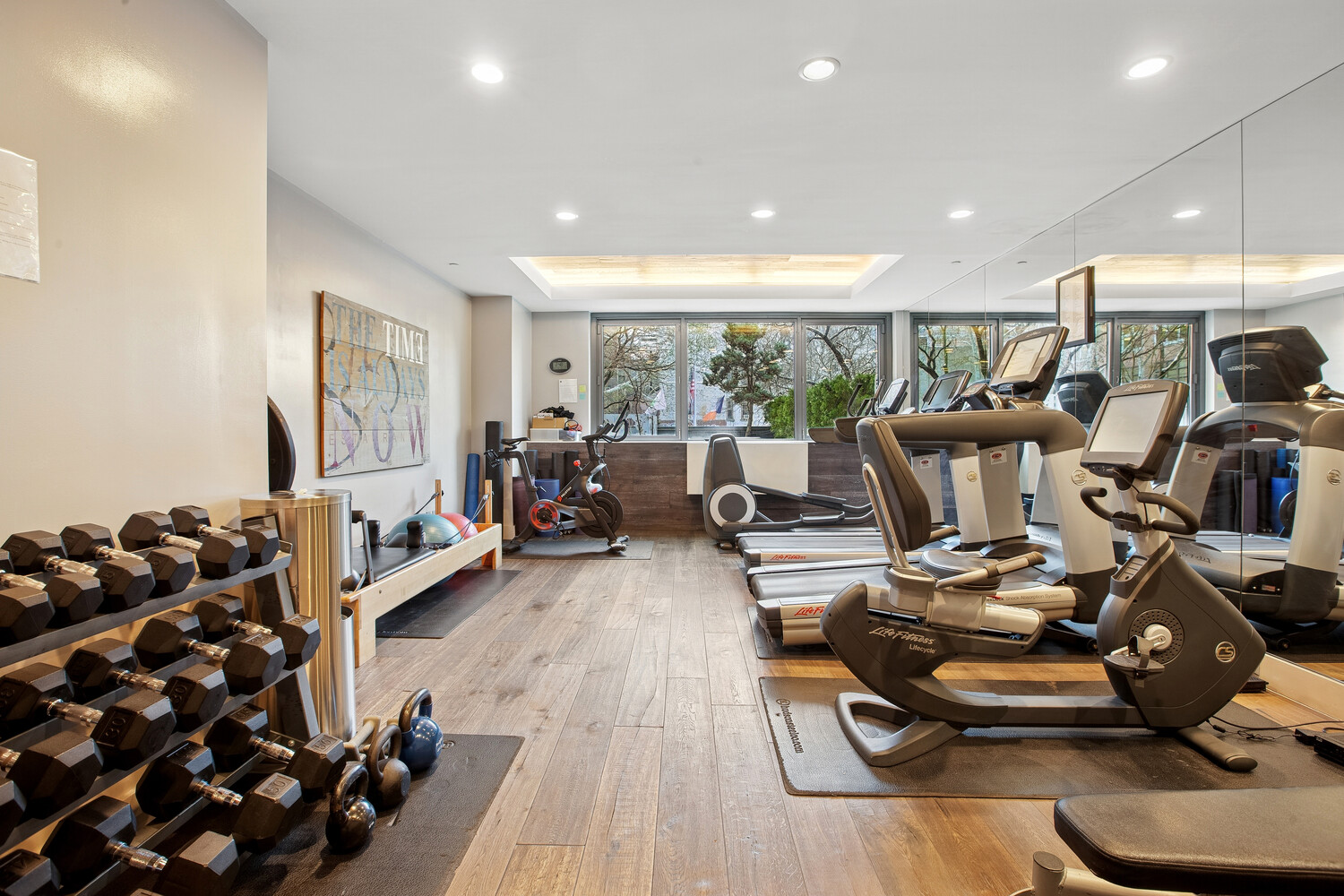 305 West 16th Street 3D Chelsea New York NY 10011