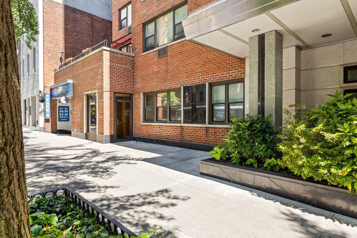 251 East 51st Street Turtle Bay New York NY 10022