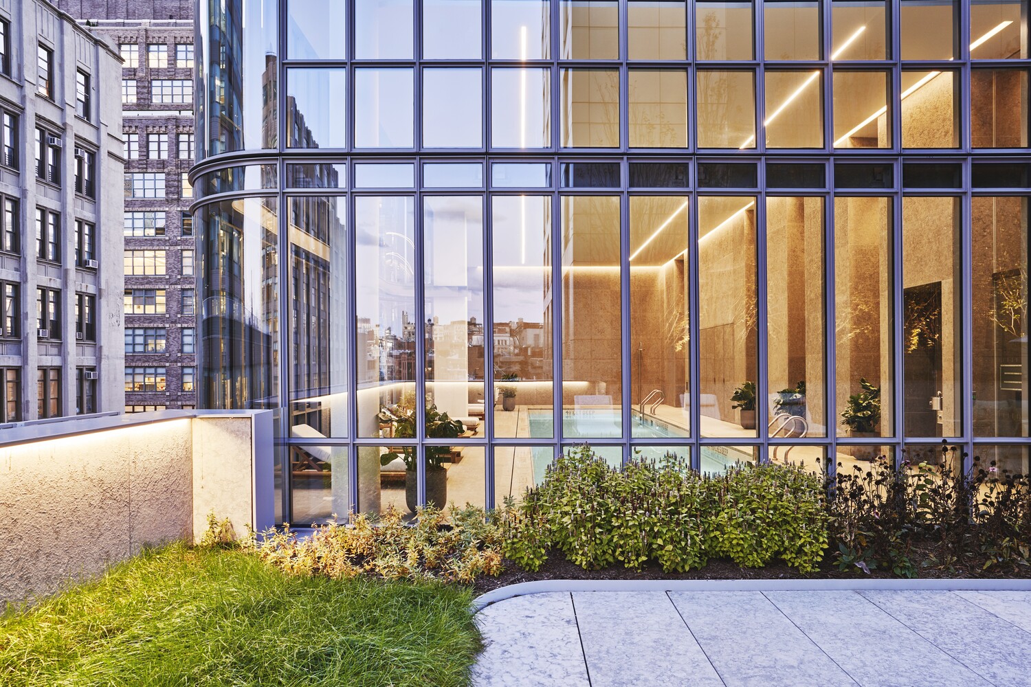 565 Broome Street N24B Soho New York NY 10013