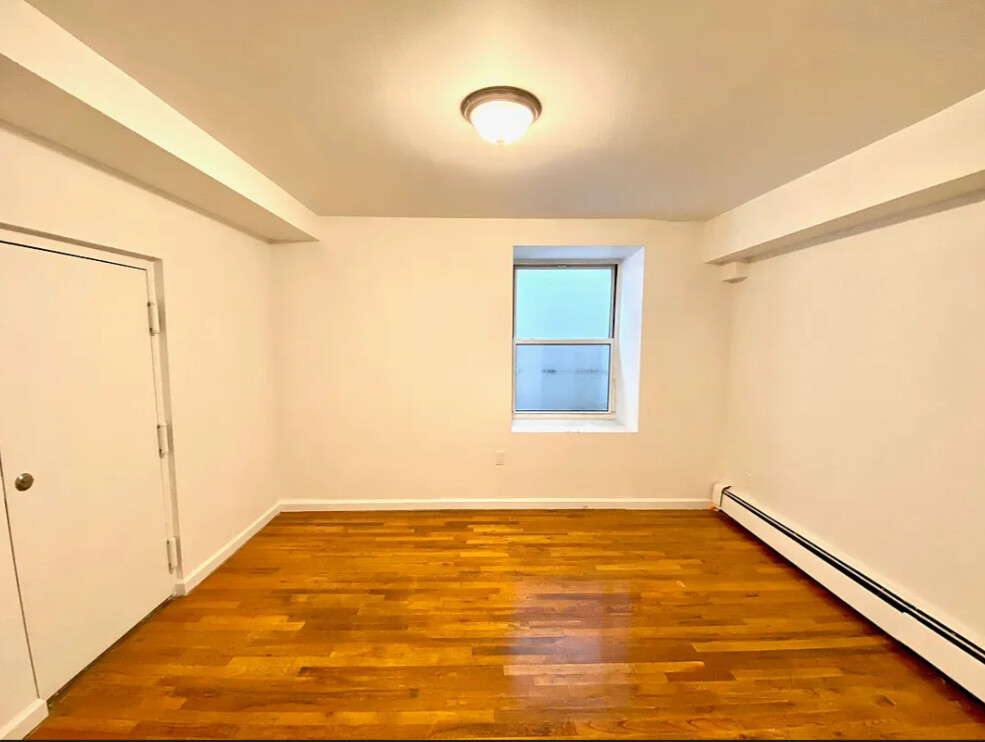 220 East 36th Street Murray Hill New York NY 10016