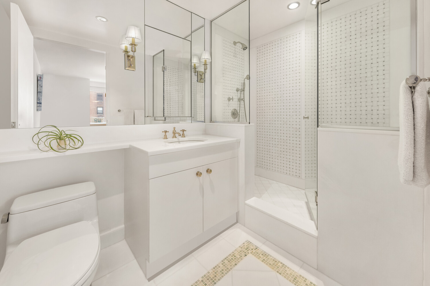 422 East 72nd Street Upper East Side New York NY 10021