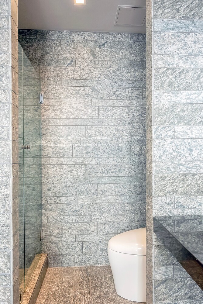 20 Pine Street 907/908 Financial District New York NY 10005