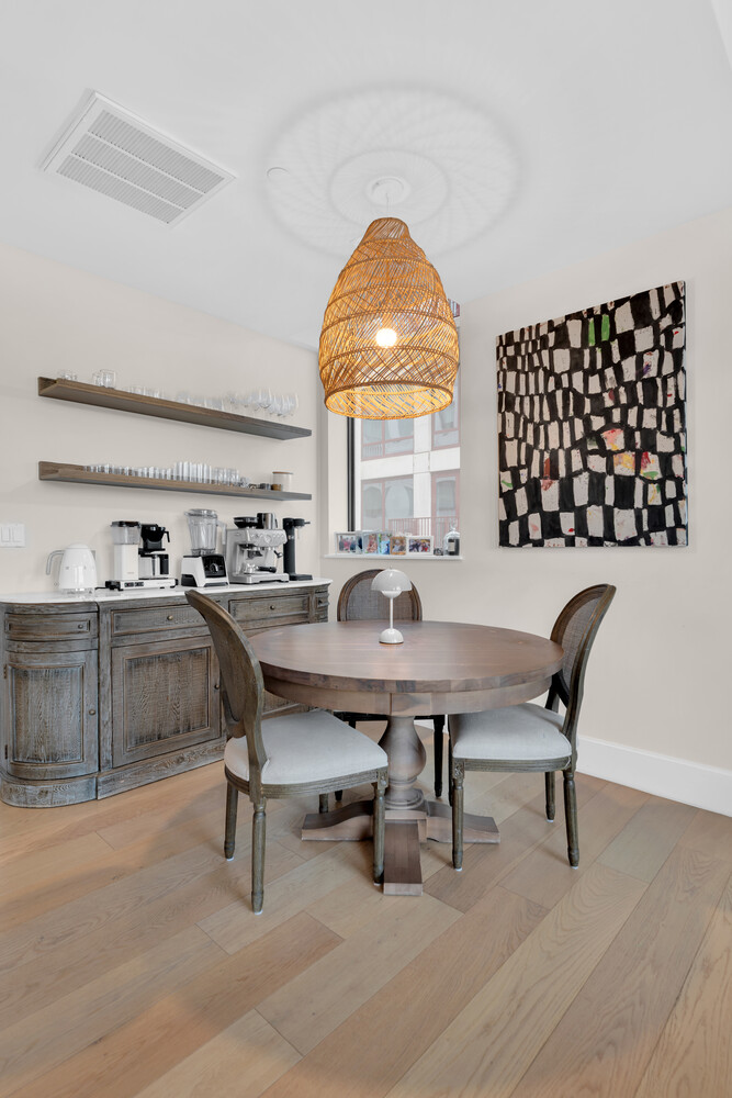 22-18 Jackson Avenue 608 Court Square Queens NY 11101