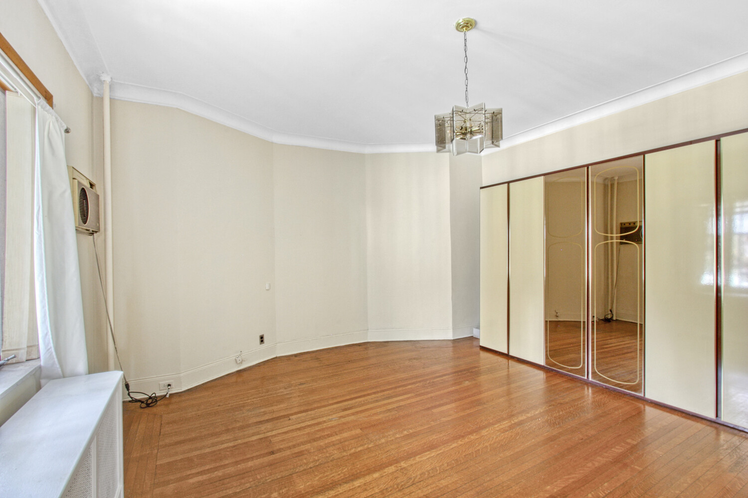 1265 86th Street Dyker Heights Brooklyn NY 11228