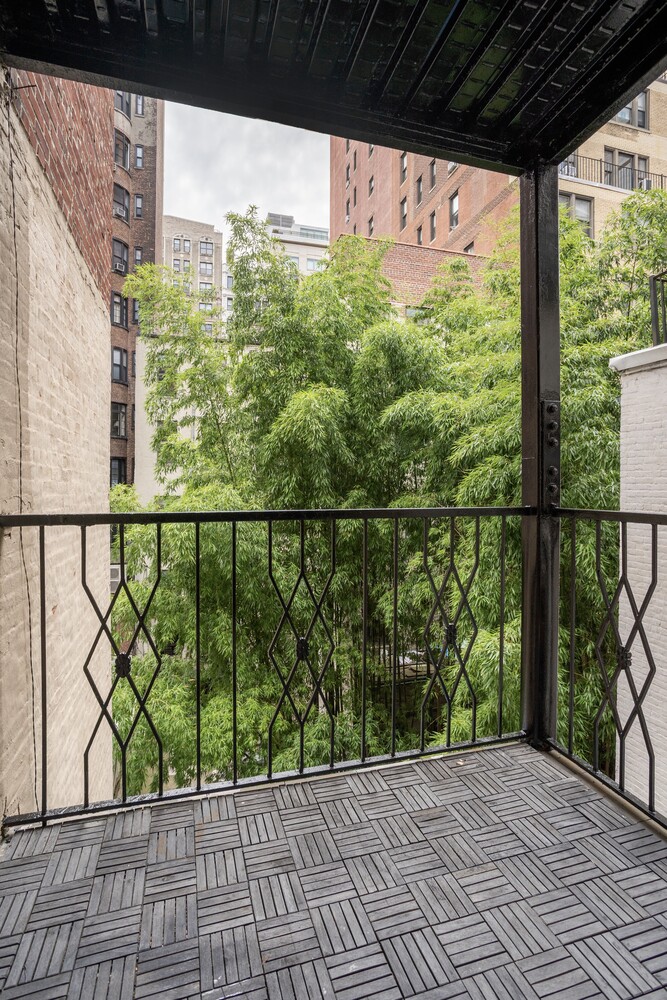 112 West 73rd Street 6W Upper West Side New York NY 10023