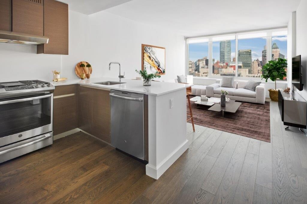 315 West 33rd Street Chelsea New York NY 10001