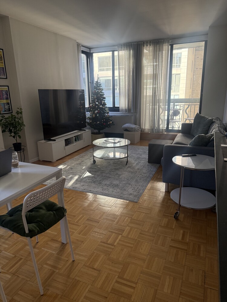 303 East 60th Street Upper East Side New York NY 10022