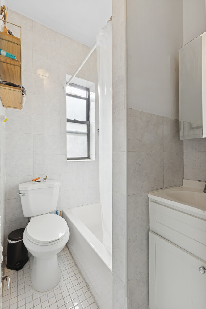 171 Meserole Street East Williamsburg Brooklyn NY 11206