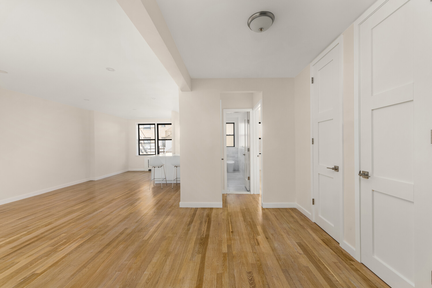 60 East 9th Street 519 Greenwich Village New York NY 10003