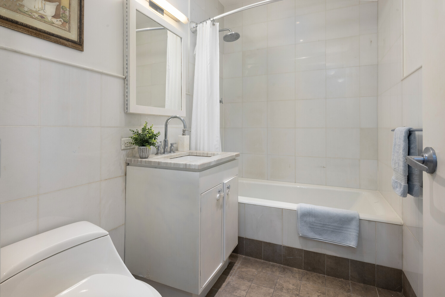 10 West End Avenue Lincoln Square New York NY 10023