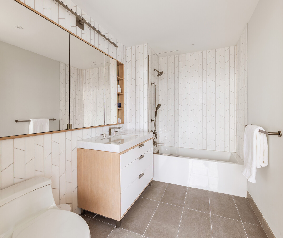 501 Third Avenue 25B Kips Bay New York NY 10016