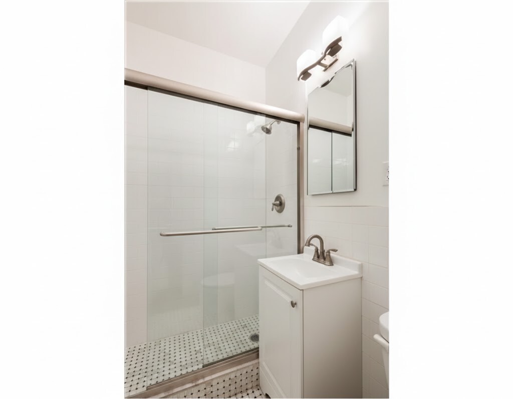 73 Thompson Street 1A Soho New York NY 10012