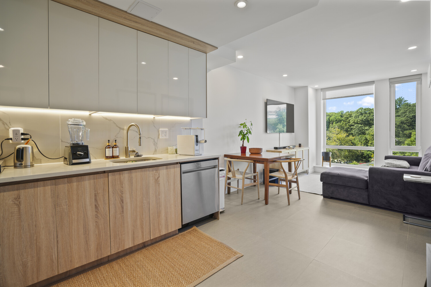 82-77 116th Street 7F Kew Gardens Queens NY 11418