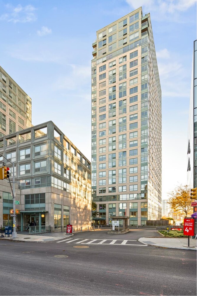440 Kent Avenue Williamsburg Brooklyn NY 11249