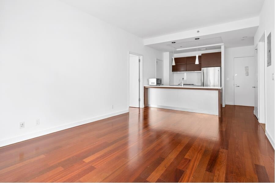 41-17 Crescent Street Long Island City Queens NY 11101