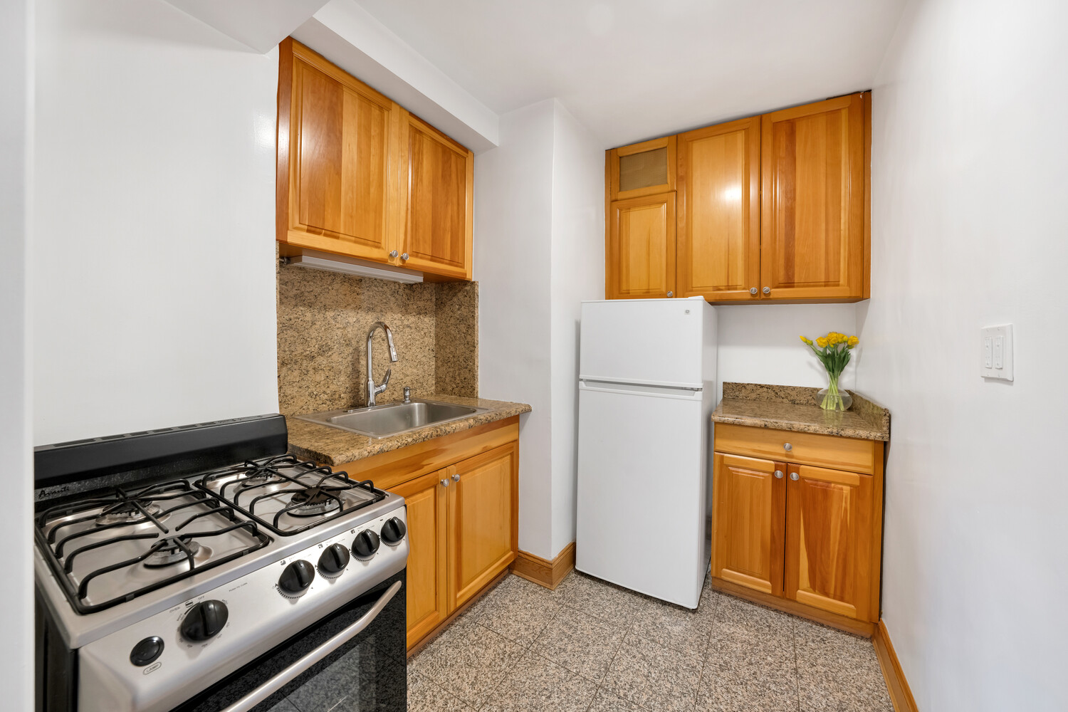 60 East 9th Street 642 Greenwich Village New York NY 10003