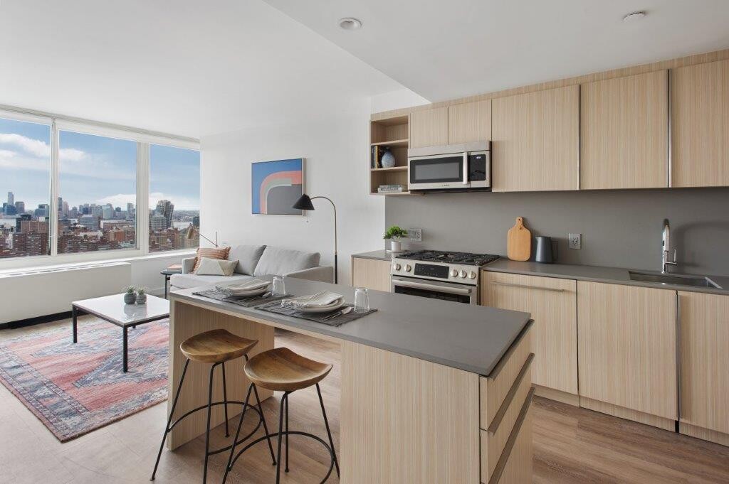 315 West 33rd Street Chelsea New York NY 10001