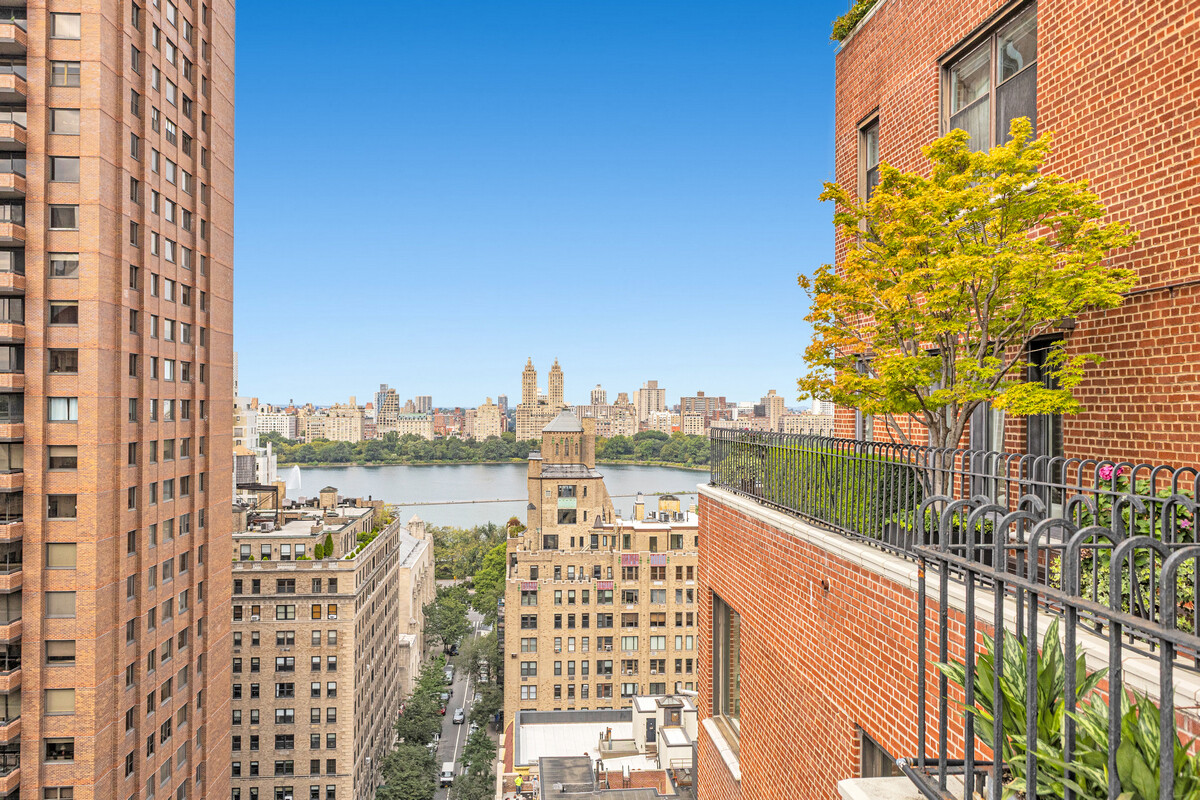 1120 Park Avenue Carnegie Hill New York NY 10128