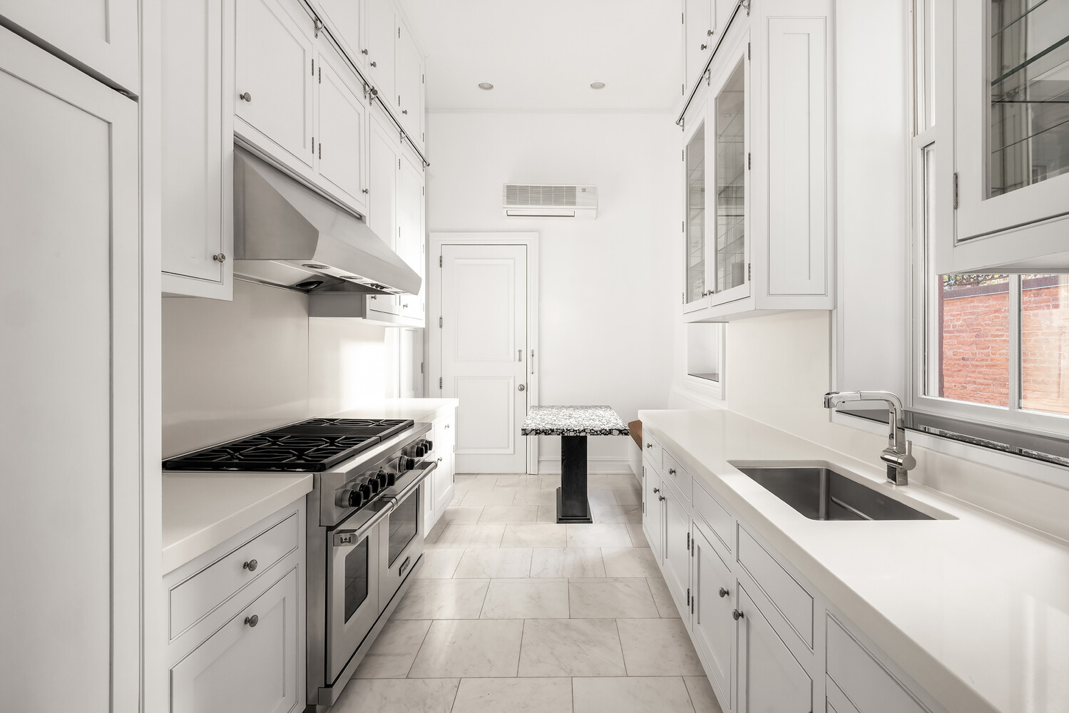 18 East 62nd Street 2/3 Upper East Side New York NY 10065