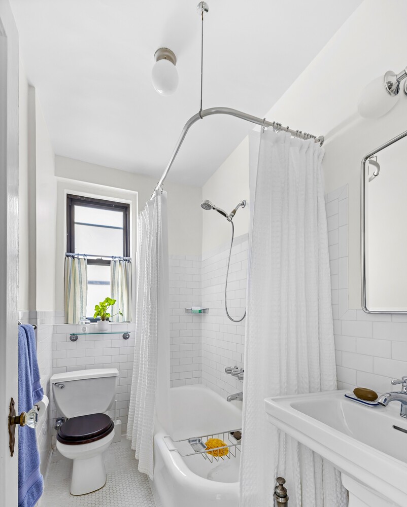 141 East 3rd Street 3I E. Greenwich Village New York NY 10009