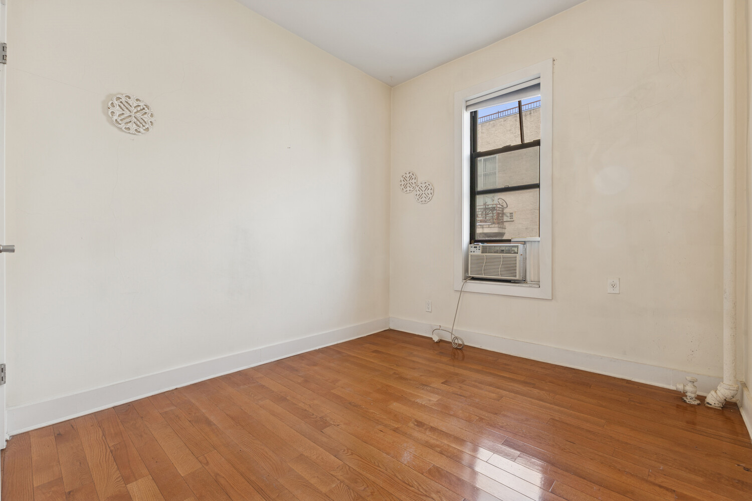 171 Meserole Street East Williamsburg Brooklyn NY 11206