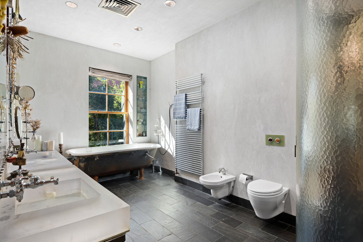 527 Hudson Street W. Greenwich Village New York NY 10014