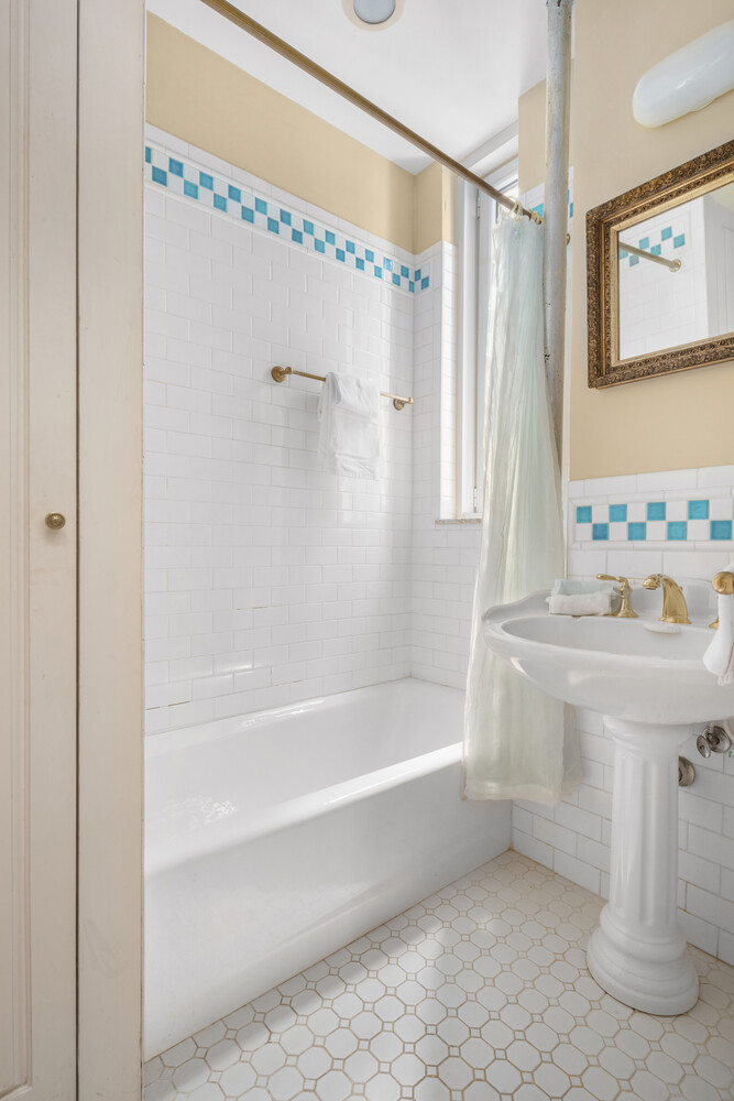 50 West 67th Street 6H Lincoln Square New York NY 10023
