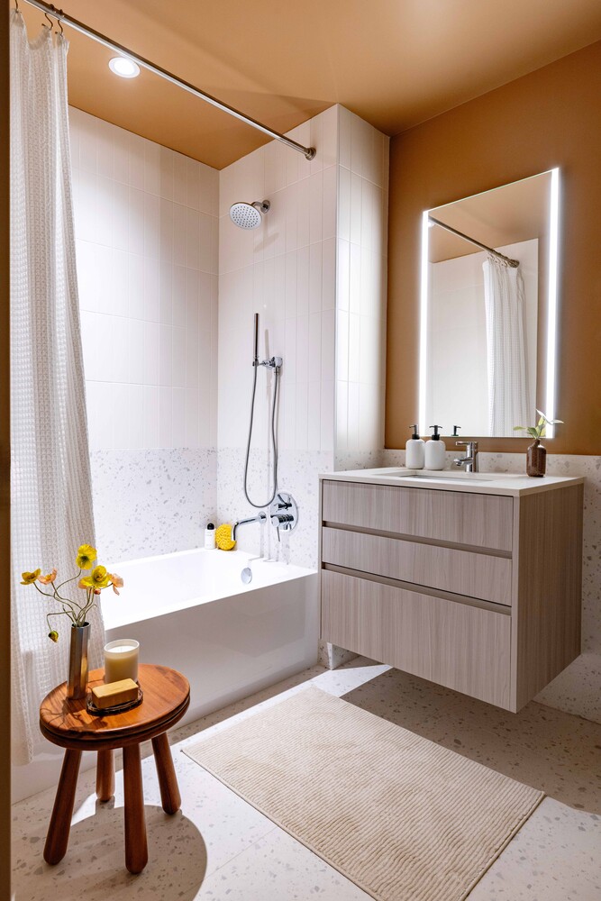 300 East 50th Street Turtle Bay New York NY 10022