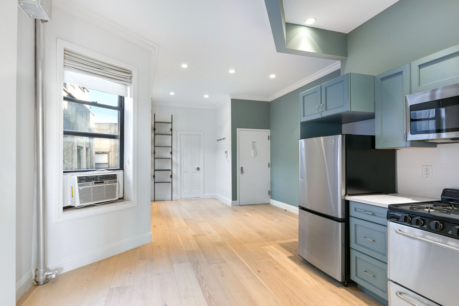 28 Perry Street W. Greenwich Village New York NY 10014