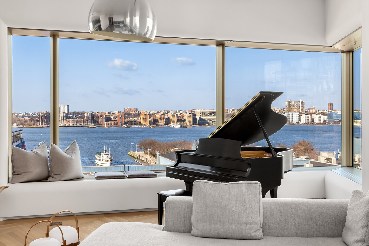 551 West 21st Street 7A Chelsea New York NY 10011